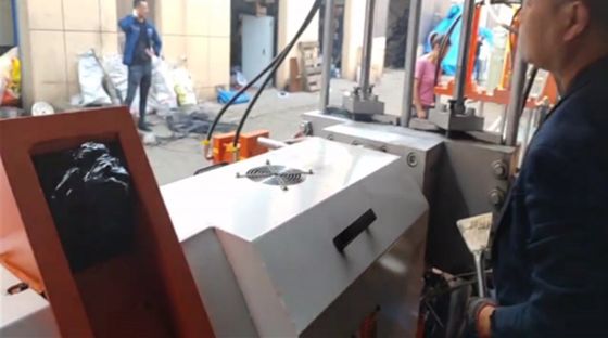 Plastique de rotomoulage réutilisant le matériel de restes de machine de pelletisation
