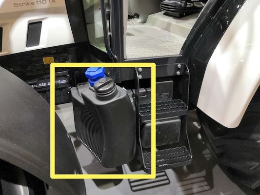Moule de moulage de rotation pour le tracteur