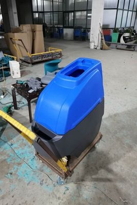 La machine à laver rectifiée Rotomoulding moulent le processus de moulage de rotation fait sur commande