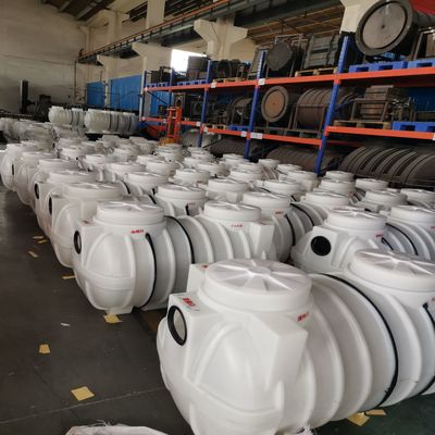 Personnaliser le moule rotomoldé réservoir septique en plastique