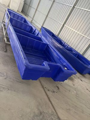 Moule de bateau moule de kayak moulage rotatif moule de rotomoulding durable personnalisable pour la fabrication de plastique