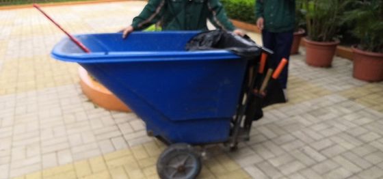 Moule de rotation personnalisé pour machine à laver le sol