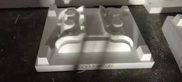 Lingotière de moulage d'aluminium pour le processus de moulage de rotation